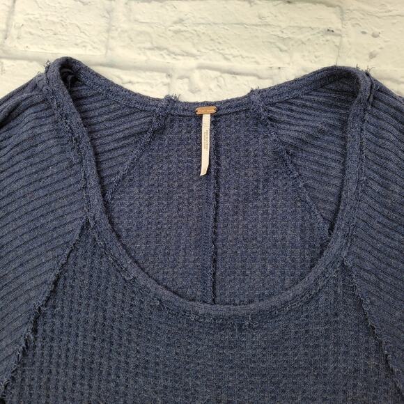 Free People Navy Waffle Thermal Boho Tunic with Fraying size Medium - Picture 10 of 16